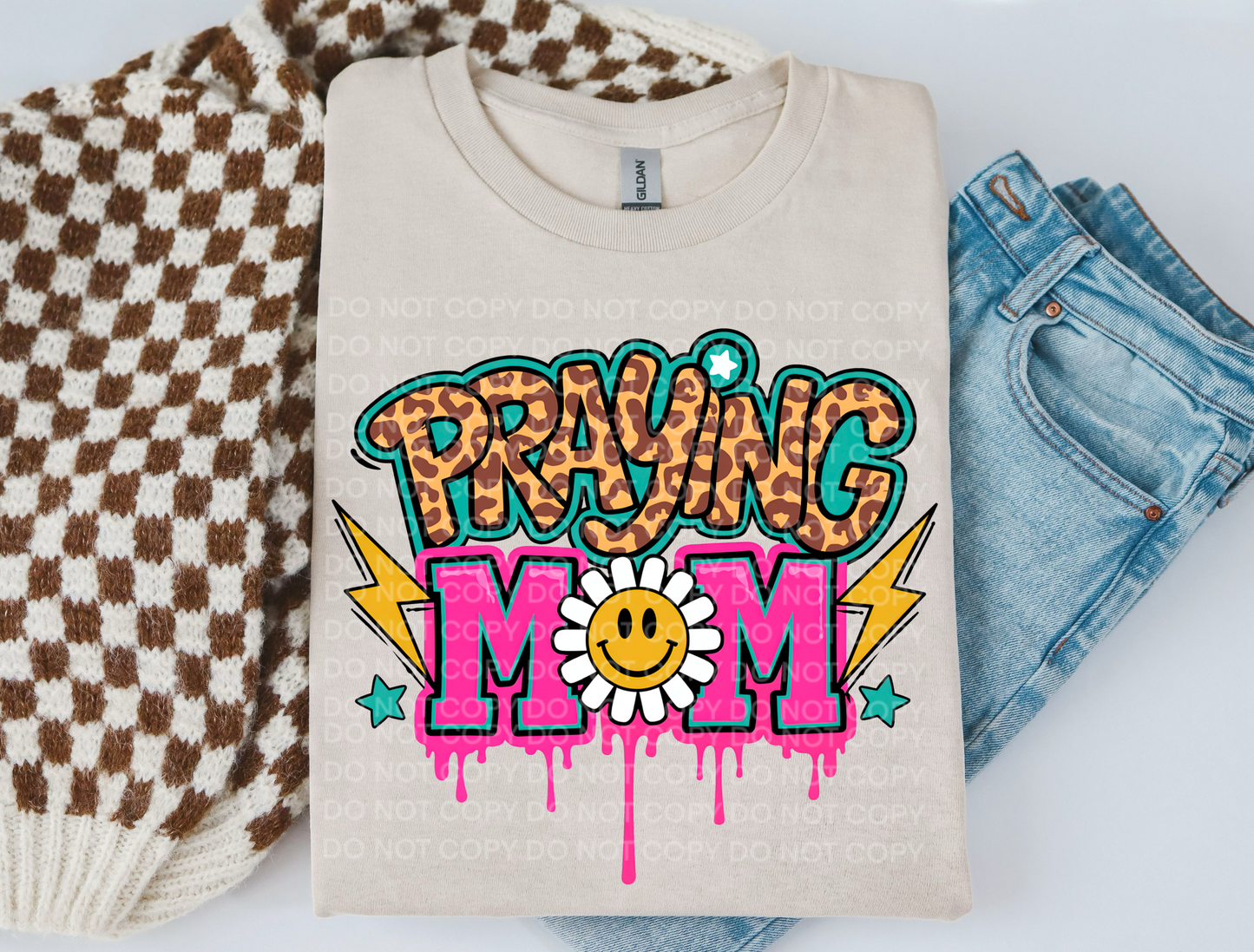 Praying Mom - DTF TRANSFER (SCG MY25)