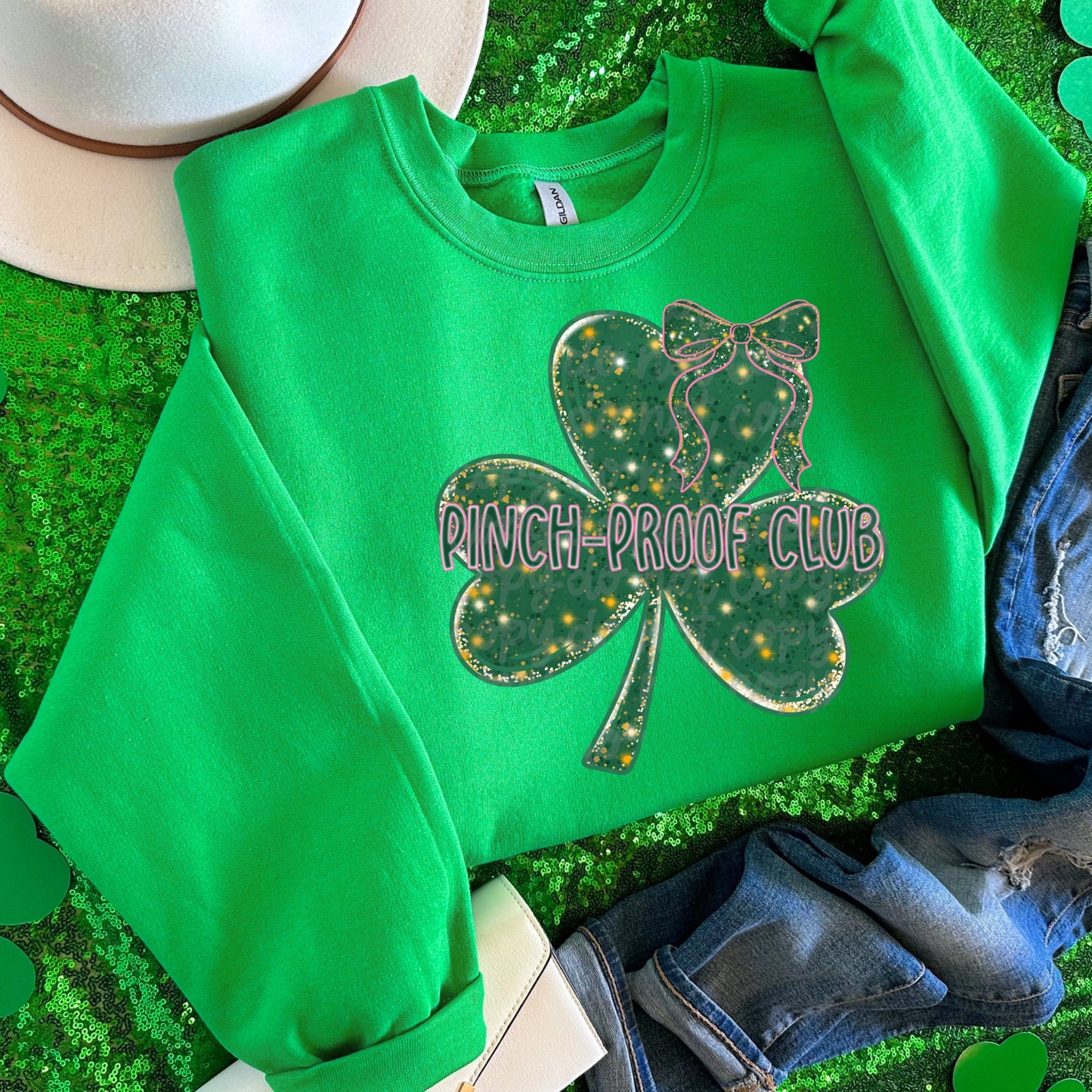 Pinch proof club w/ bow-DTF TRANSFER (VDS D24)