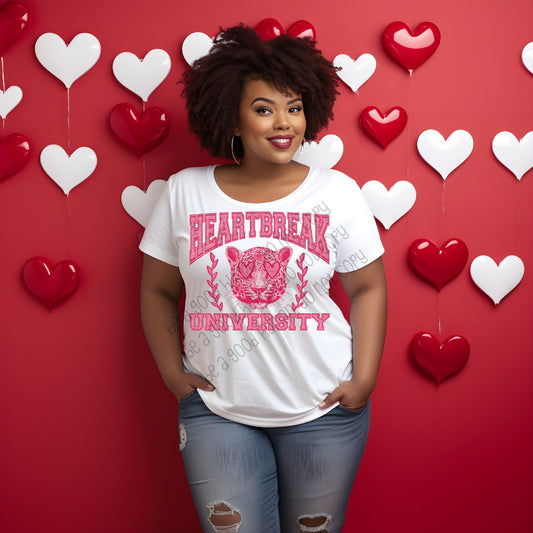 Heartbreak University pink - DTF TRANSFER (SCRLW)