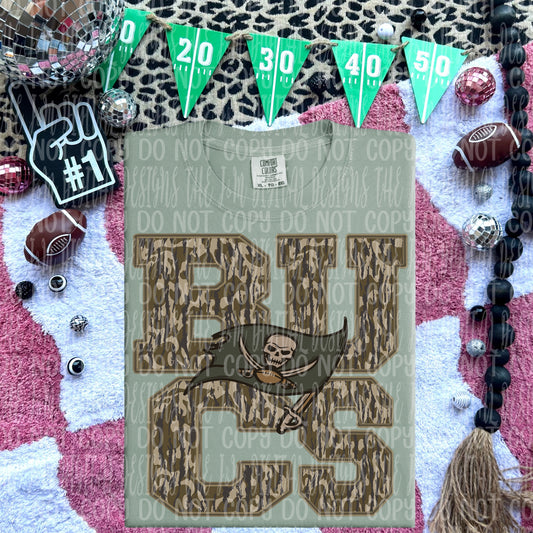 Bucs - mascot camo - DTF TRANSFER (JMD)