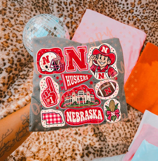 Huskers football doodles - DTF TRANSFER (SYM S26)